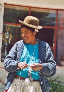 femme aimara de la coopérative de Surandino, Chinchera, Puno