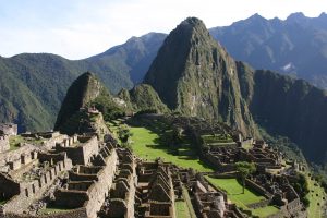 montagne de Huayna Picchu et ruines de machu picchu